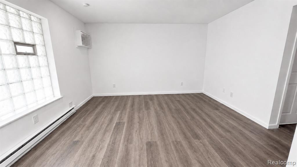11360 Wyoming Avenue Property Photo 4