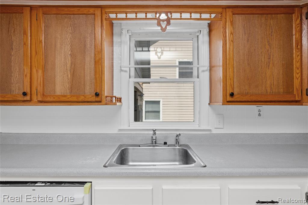 4470 Bethune Court Property Photo 24