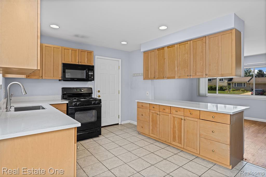 348 Decca Drive Property Photo 14
