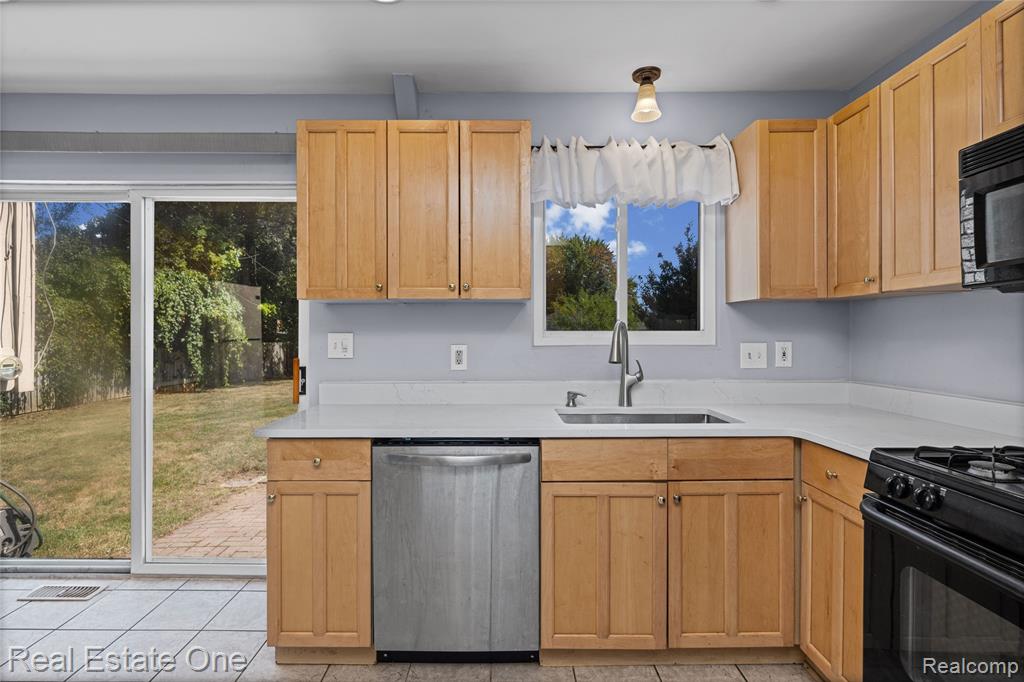 348 Decca Drive Property Photo 15