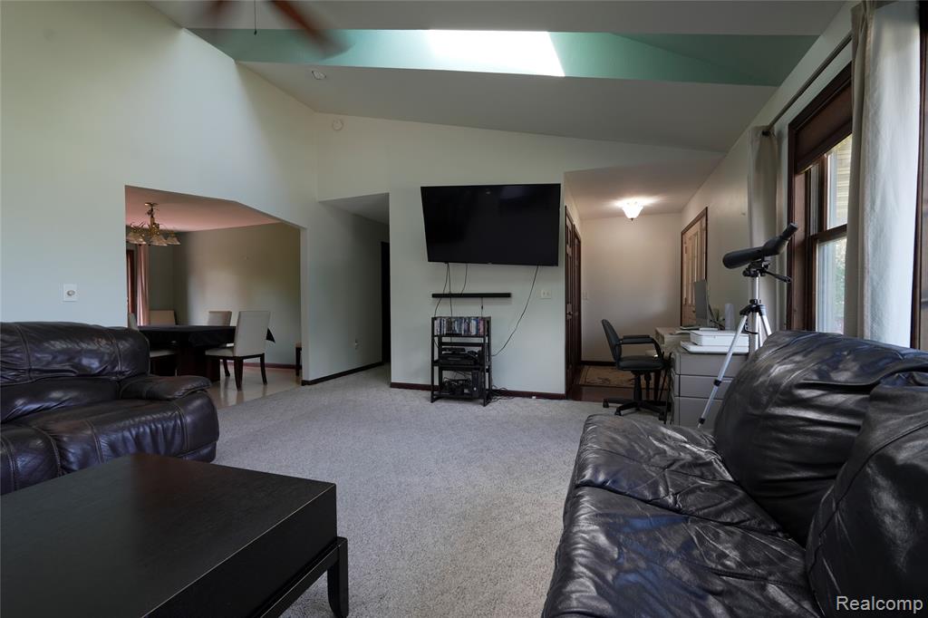 2392 Davis Road Property Photo 8