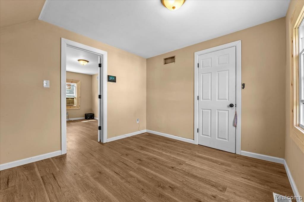 11154 Whithorn Street Property Photo 9
