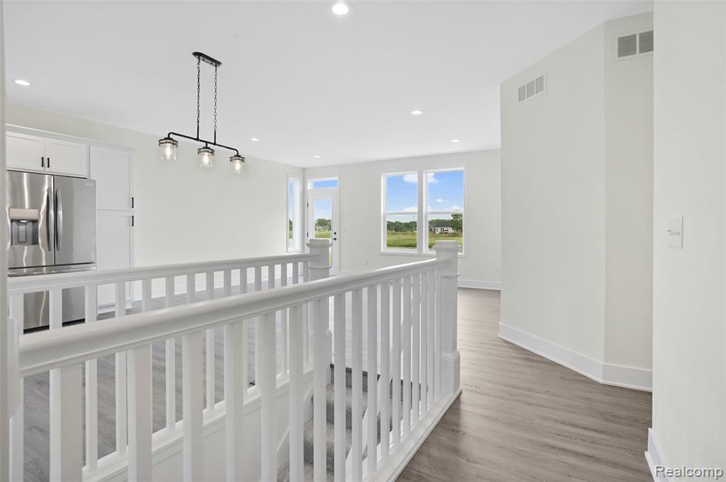 2242 Gilder Drive Property Photo 3