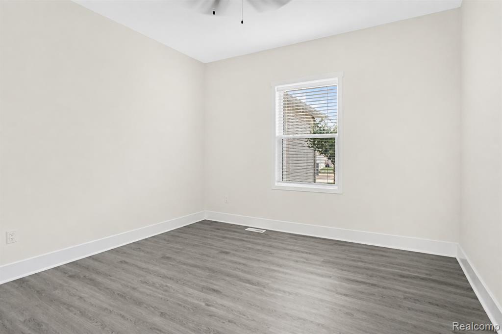 2242 Gilder Drive Property Photo 13