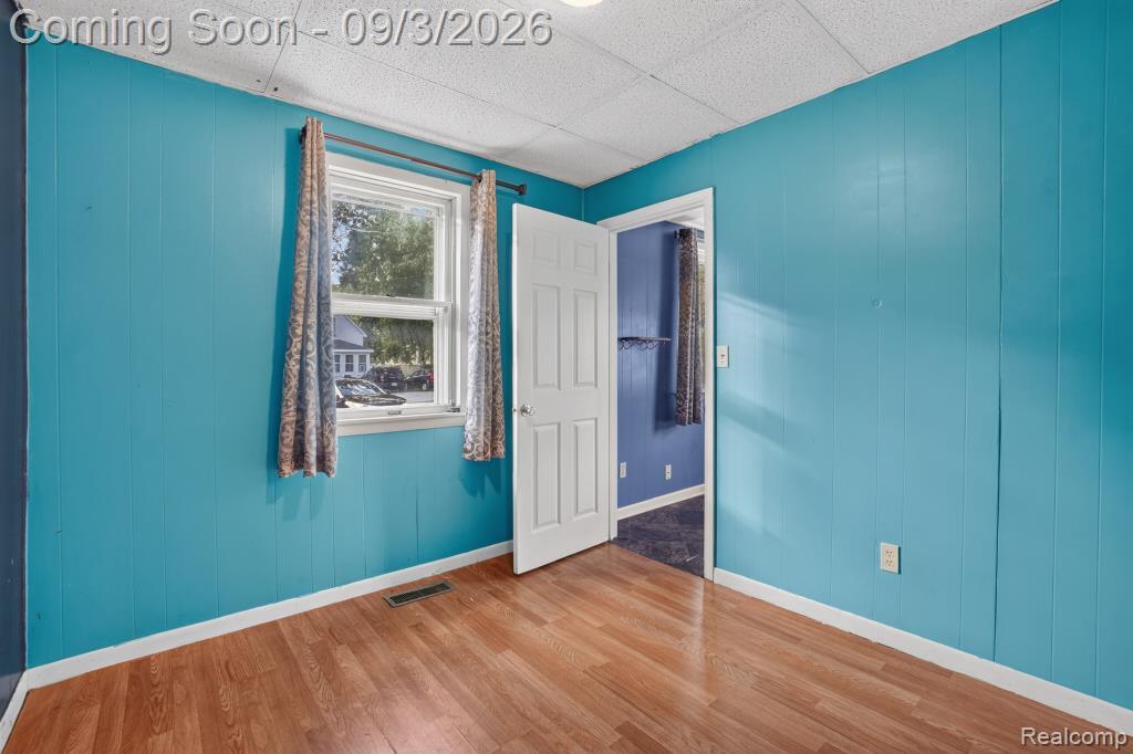 317 E Belle Avenue Property Photo 8