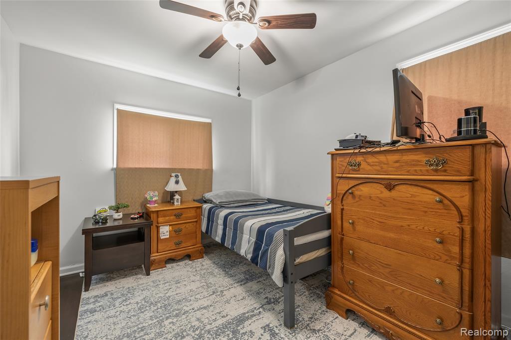 2378 River Drive Property Photo 15