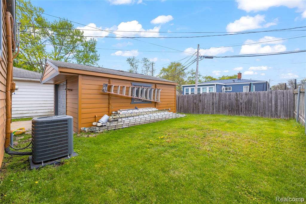 2378 River Drive Property Photo 17