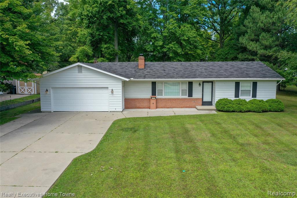 4762 Lorwood Drive Property Photo 1