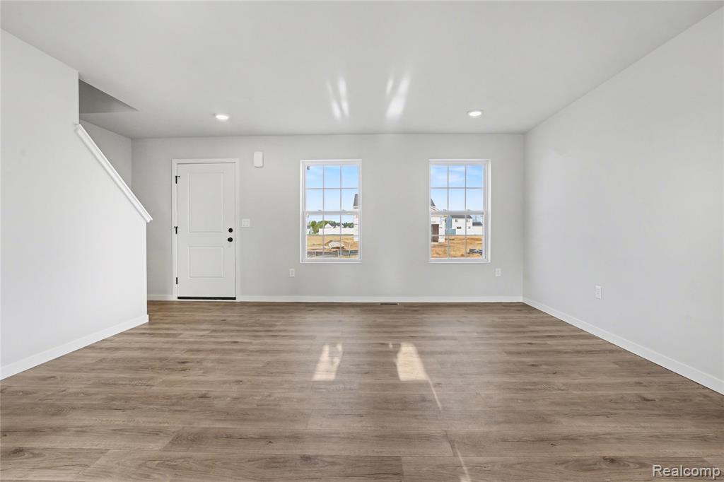 2322 Pear Tree Drive Property Photo 2