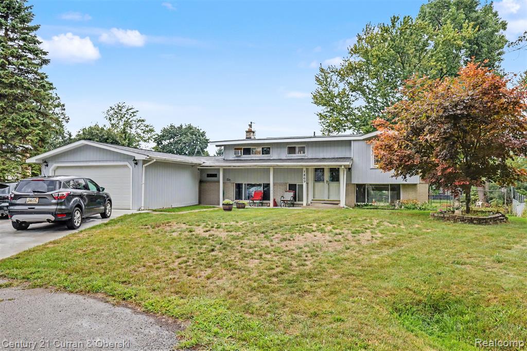 1869 Middle Trail Road Property Photo 19