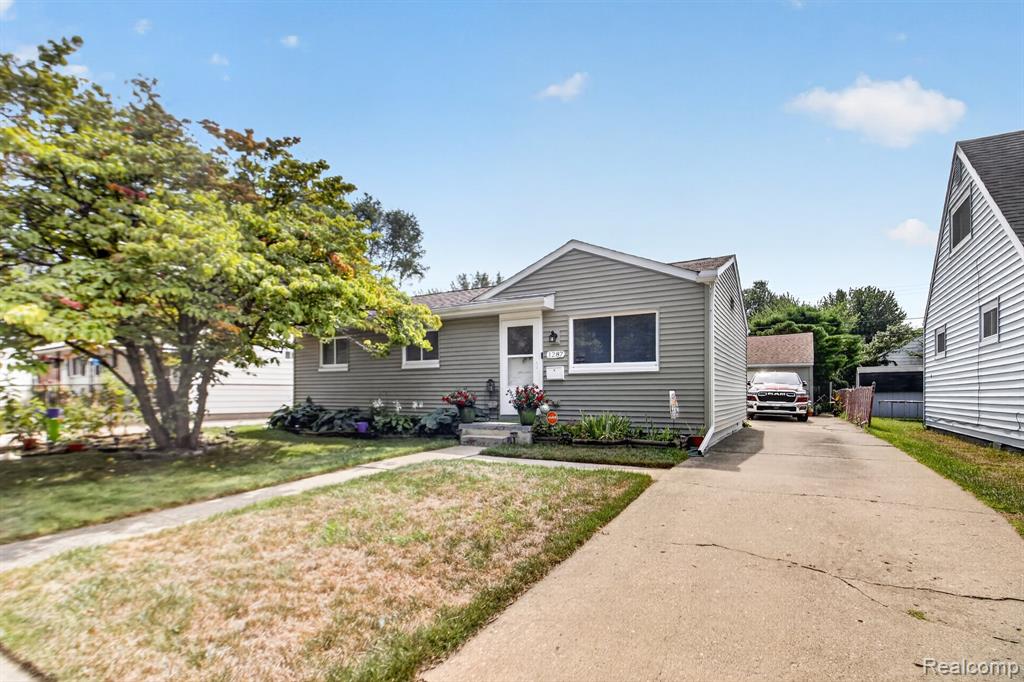 1287 Hunter Avenue Property Photo 1
