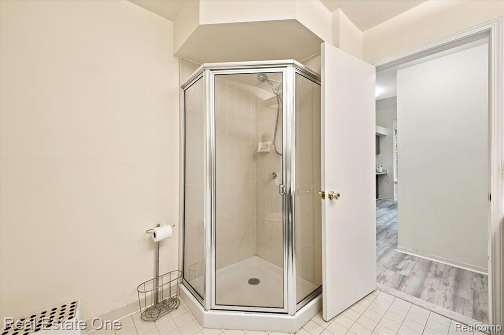 6622 Fieldstone Court Property Photo 16