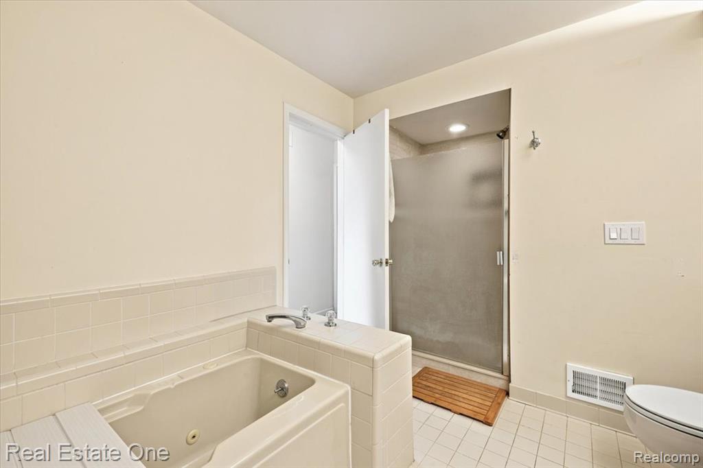 6622 Fieldstone Court Property Photo 25