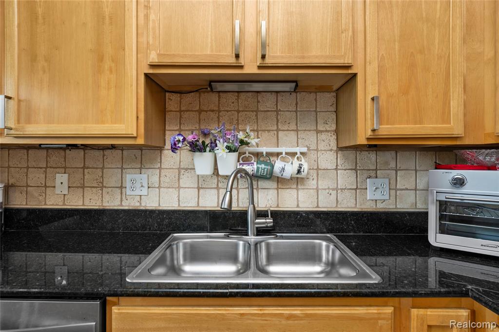 30695 Ardmore Court Property Photo 15