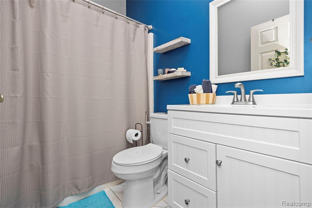 30695 Ardmore Court Property Photo 28