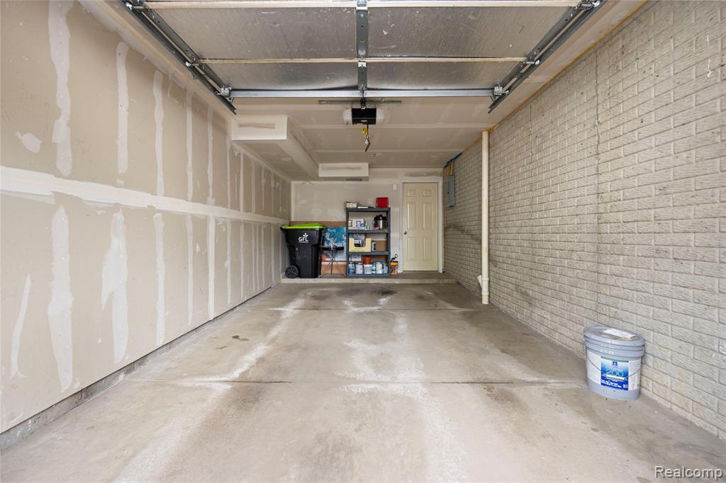 30695 Ardmore Court Property Photo 34