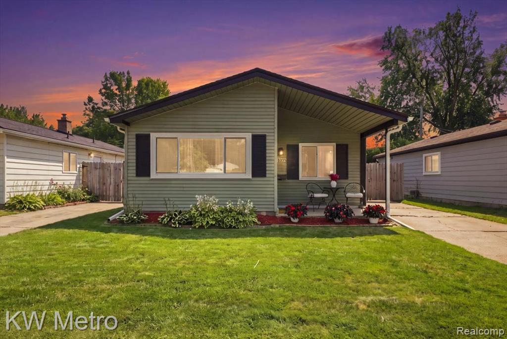 1762 E Granet Avenue Property Photo 1