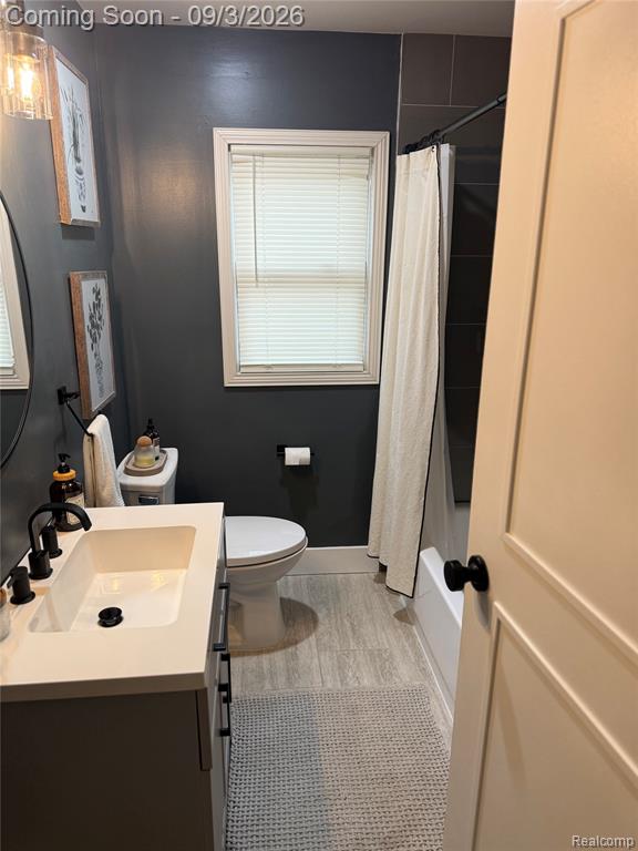 347 S Marias Avenue Property Photo 10