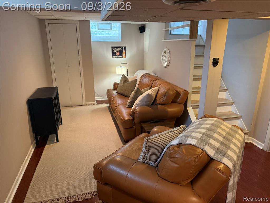 347 S Marias Avenue Property Photo 18