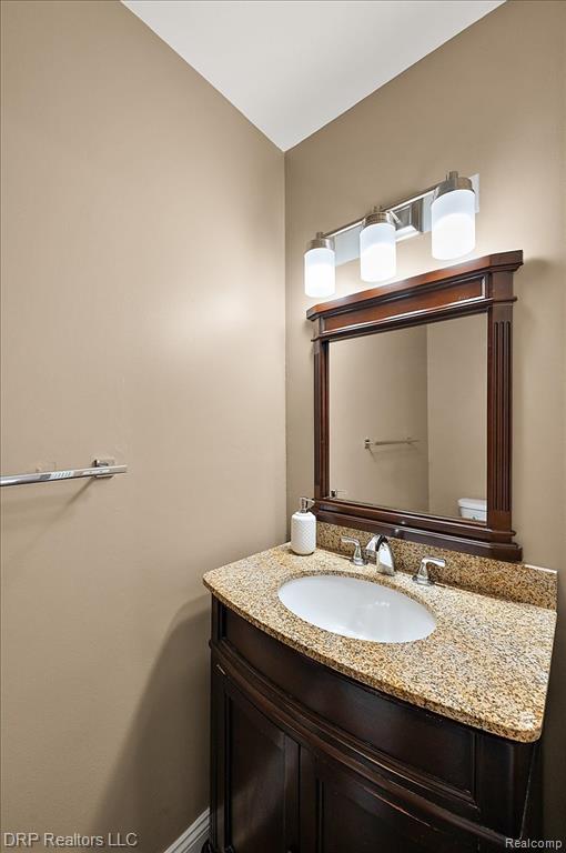16994 Kingsbrooke Drive Property Photo 8