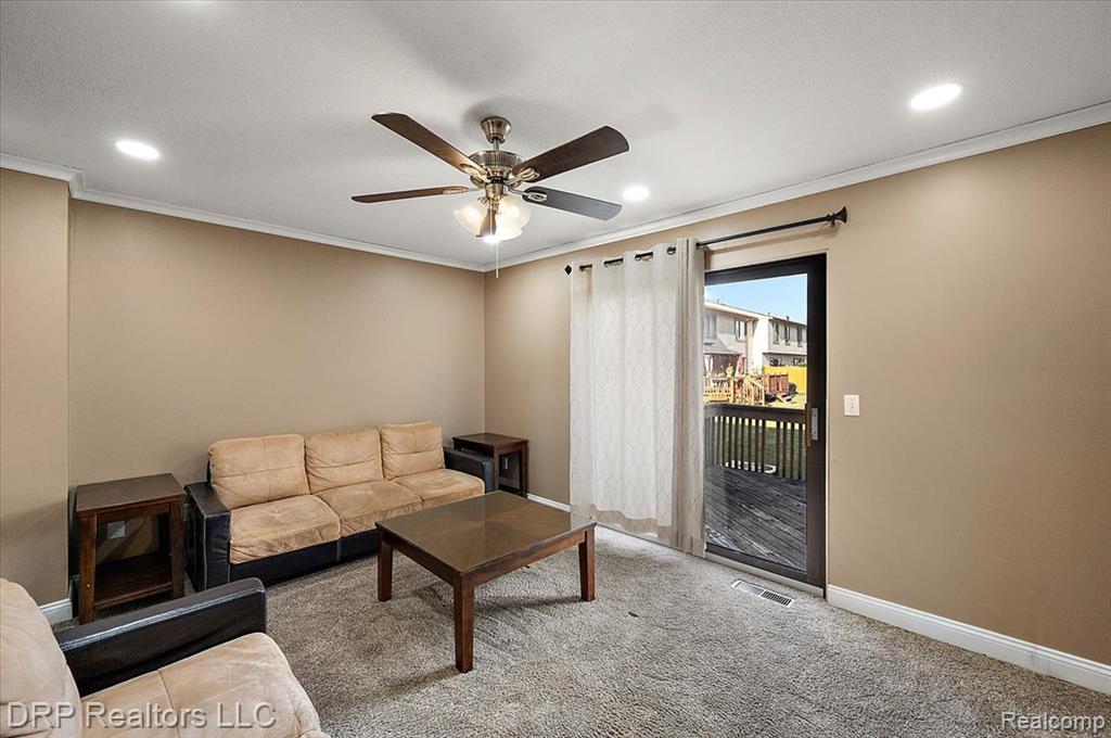 16994 Kingsbrooke Drive Property Photo 17