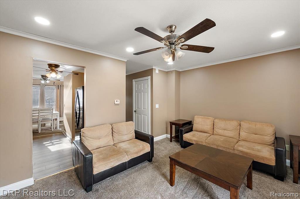 16994 Kingsbrooke Drive Property Photo 18