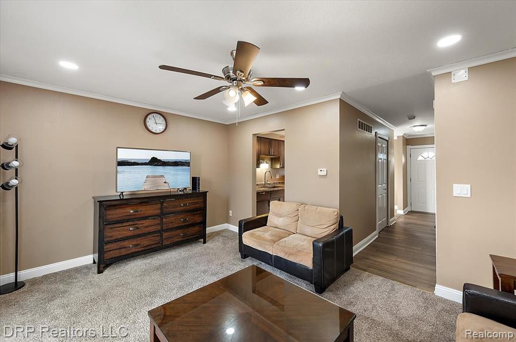 16994 Kingsbrooke Drive Property Photo 19