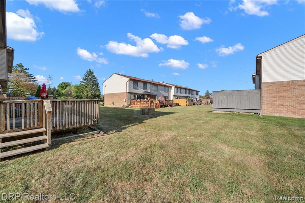 16994 Kingsbrooke Drive Property Photo 29