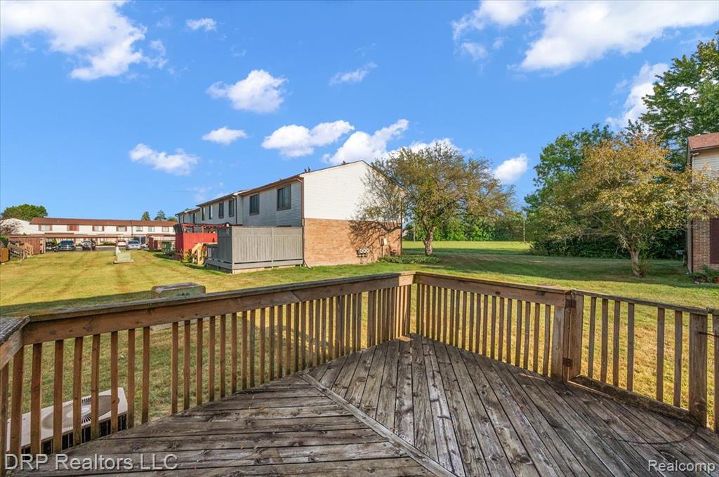 16994 Kingsbrooke Drive Property Photo 31