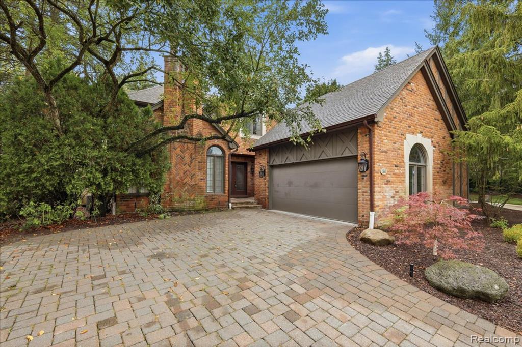 160 Kirkwood Court Property Photo 1