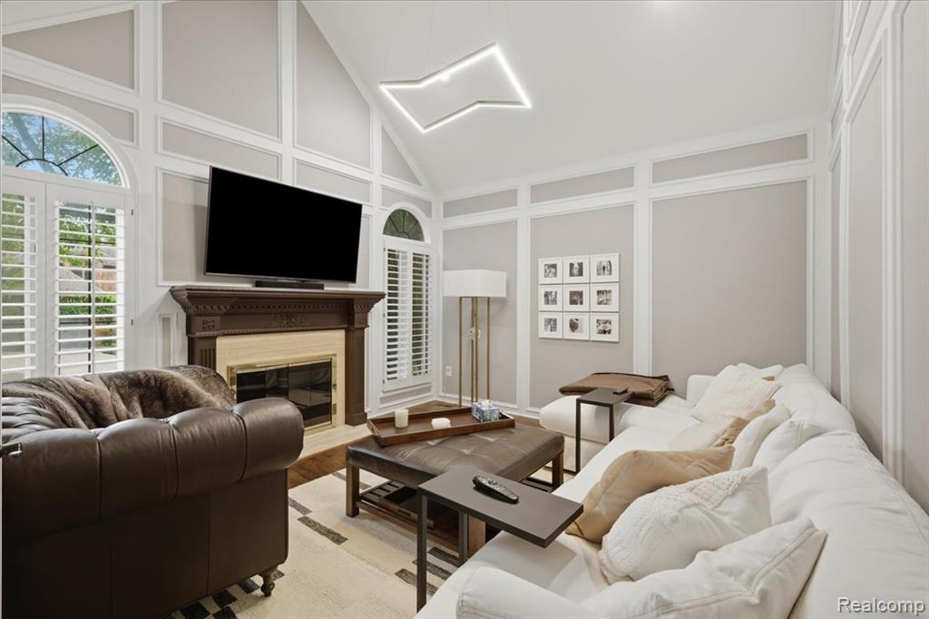160 Kirkwood Court Property Photo 8