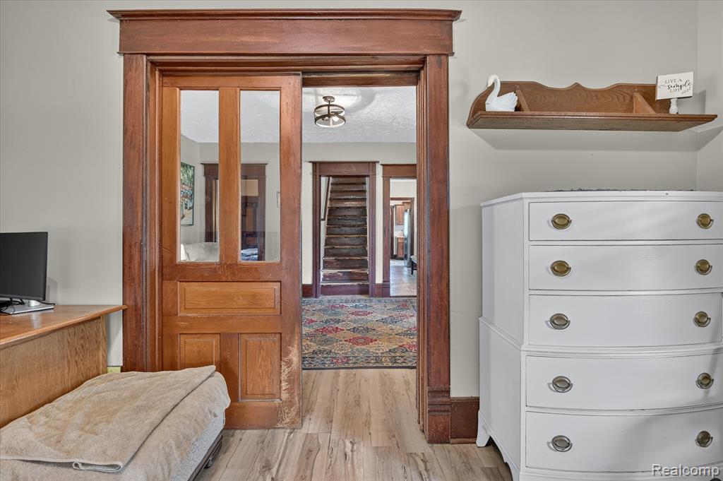 158 W 1st Street Property Photo 14