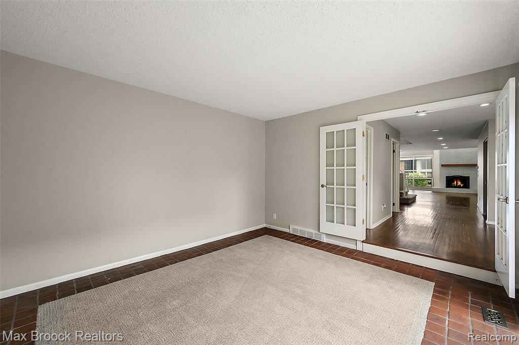 7139 Creeks Crossing Property Photo 5