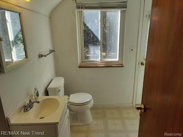 8715 N Wayne Road Property Photo 41