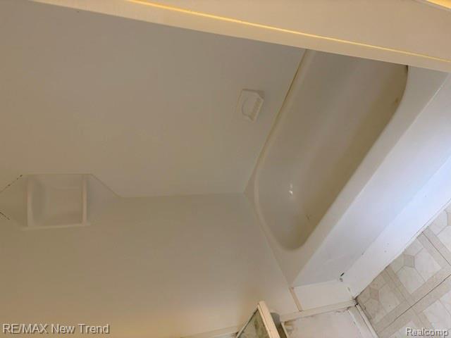8715 N Wayne Road Property Photo 43