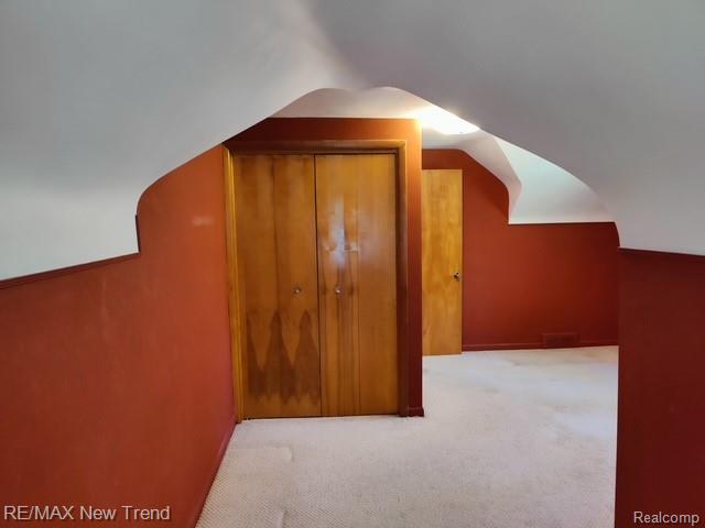 8715 N Wayne Road Property Photo 47