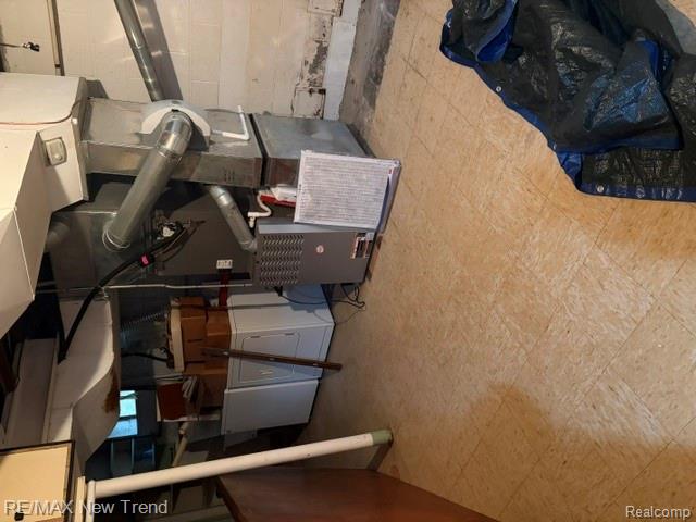 8715 N Wayne Road Property Photo 55