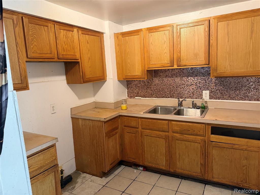 4176 Walnut Street Property Photo 4