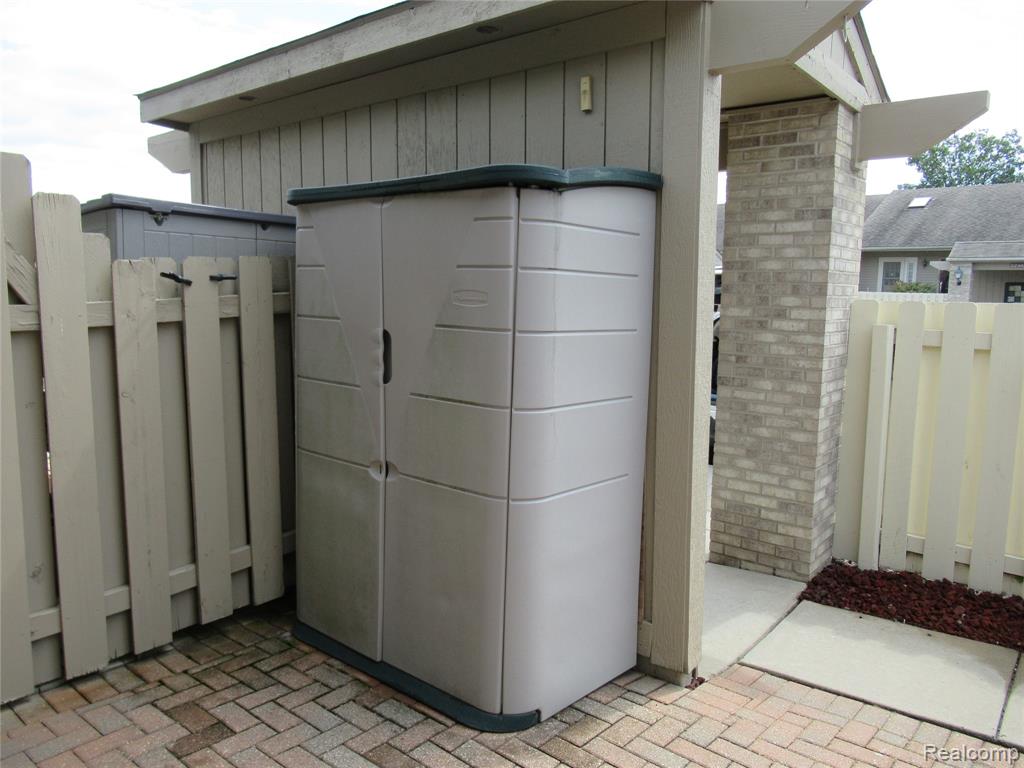 62341 Arlington Circle Property Photo 3