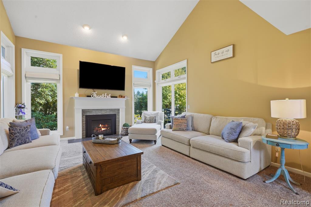 48098 Covington Court Property Photo 18