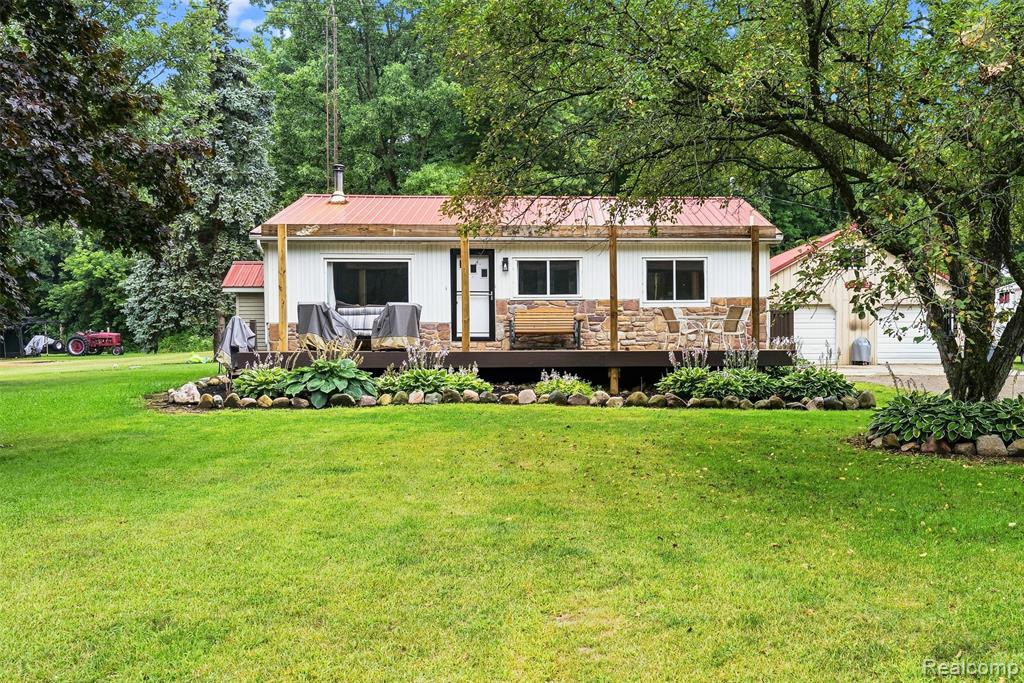 3319 Valentine Road Property Photo 1