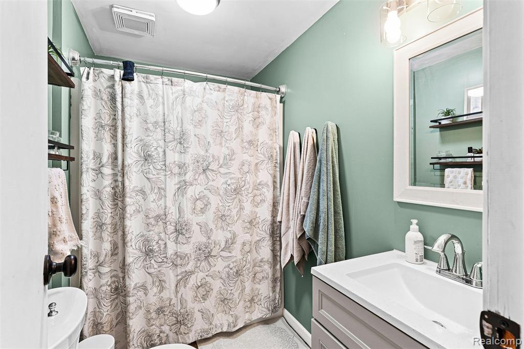 3319 Valentine Road Property Photo 19