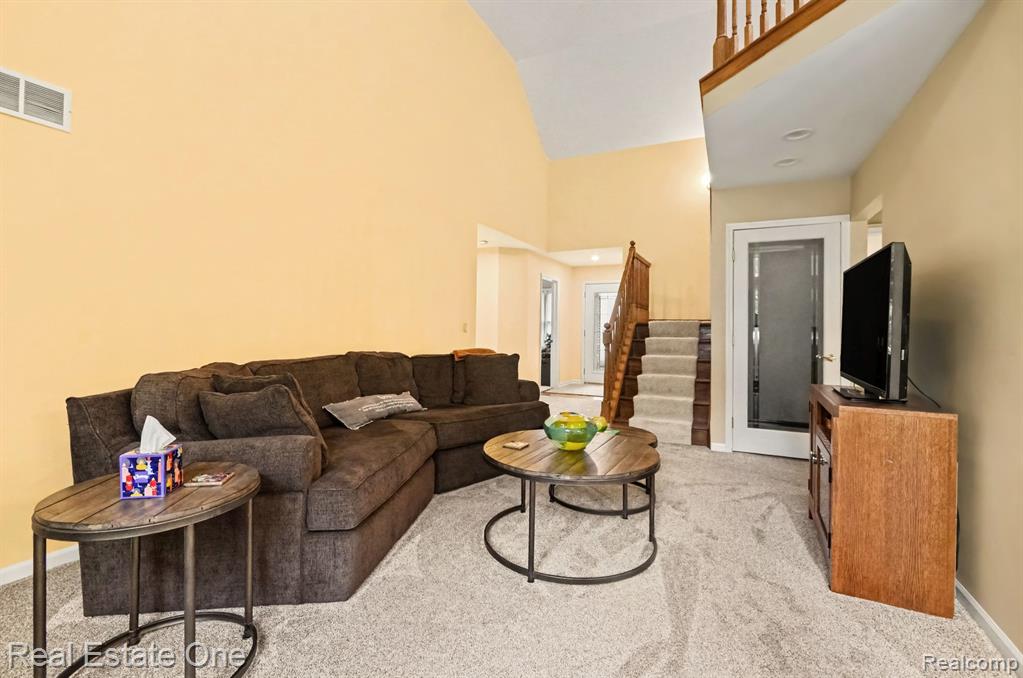 4469 Firethorn Court Property Photo 5