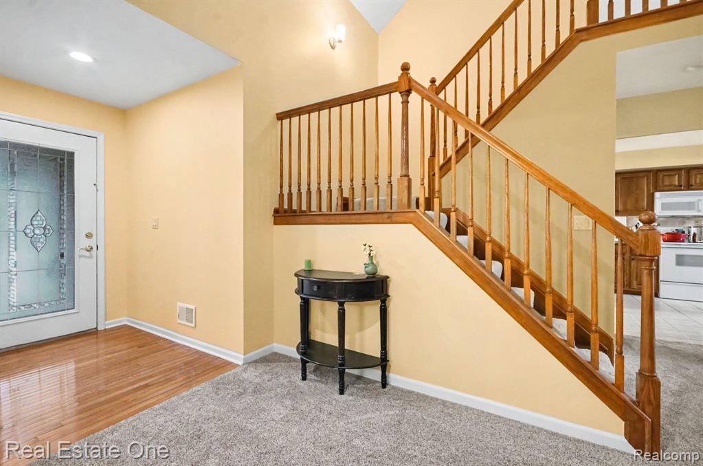 4469 Firethorn Court Property Photo 7
