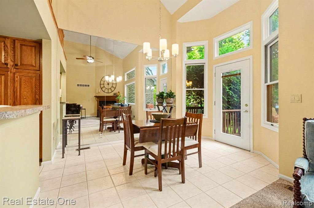 4469 Firethorn Court Property Photo 12
