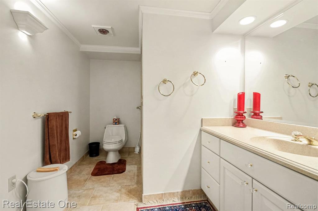 4469 Firethorn Court Property Photo 16