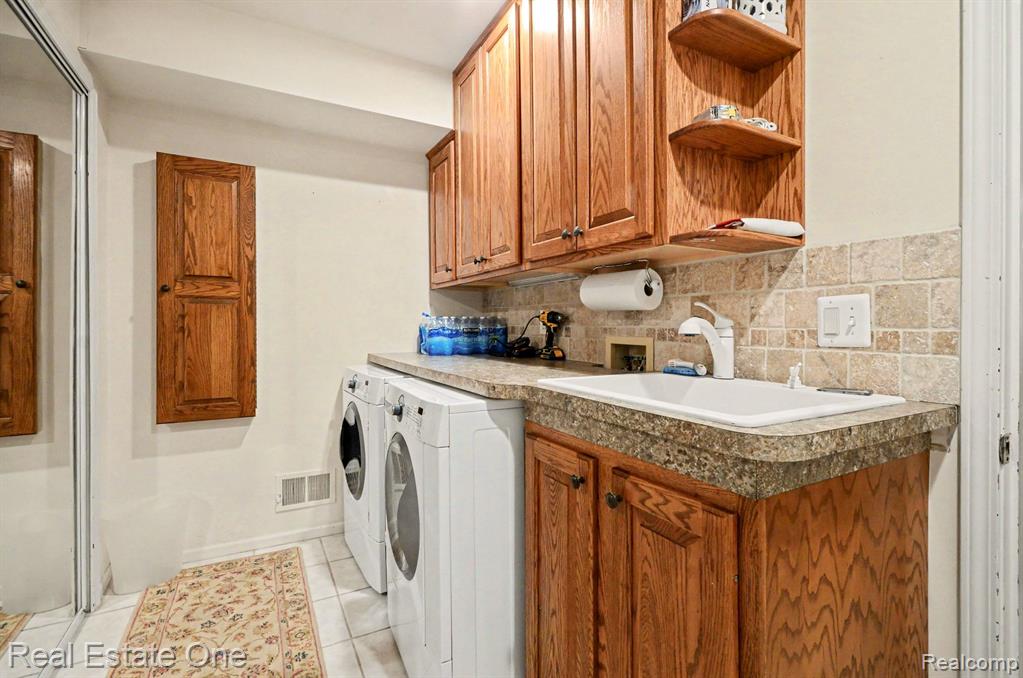 4469 Firethorn Court Property Photo 19