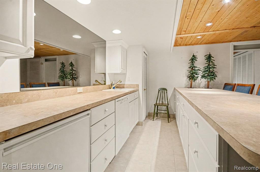 4469 Firethorn Court Property Photo 23