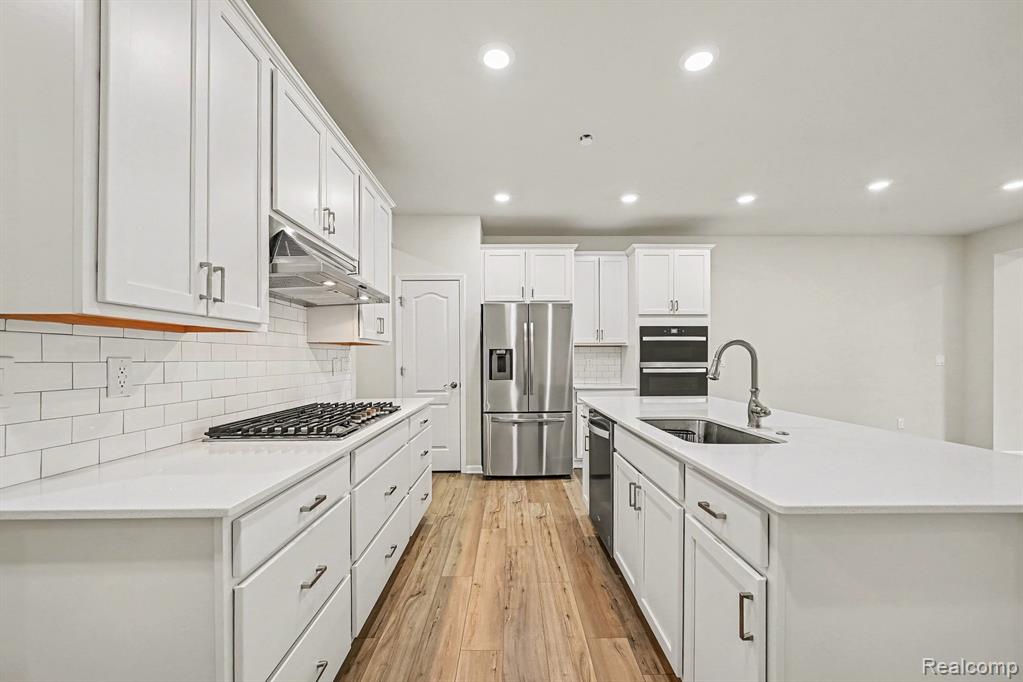 2298 Addison Circle Property Photo 8