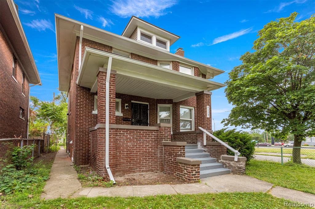 4115 Montgomery Street Property Photo 2